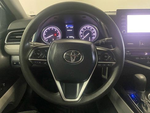 Used 2022 Toyota Camry LE image 19