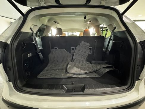 Used 2022 Subaru Ascent Premium w/ Convenience Package AWD/4WD image 38