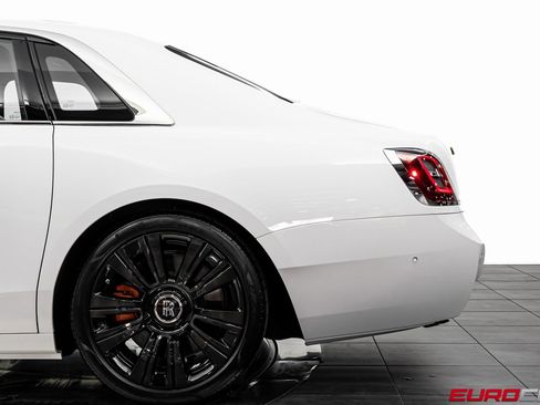 Used 2024 Rolls-Royce Ghost *STARLIGHT HEADLINER* image 16