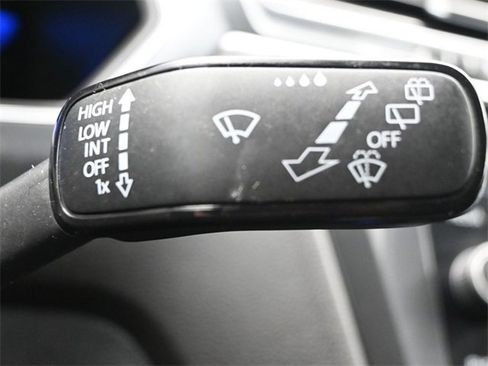 Used 2022 Volkswagen Tiguan SE image 30