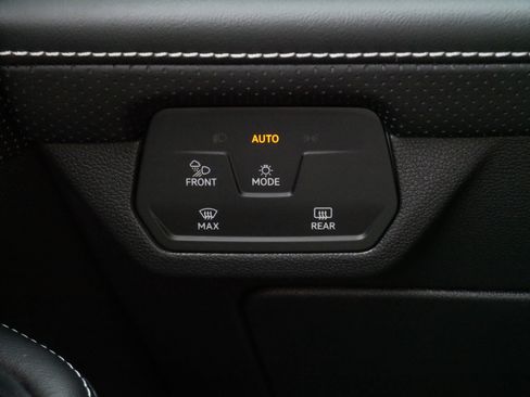 Used 2026 Volkswagen Atlas SE AWD/4WD image 27