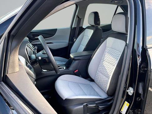 Used 2018 Chevrolet Equinox LS FWD image 25