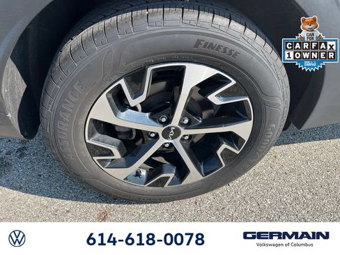Used 2024 Kia Sportage EX AWD/4WD image 14