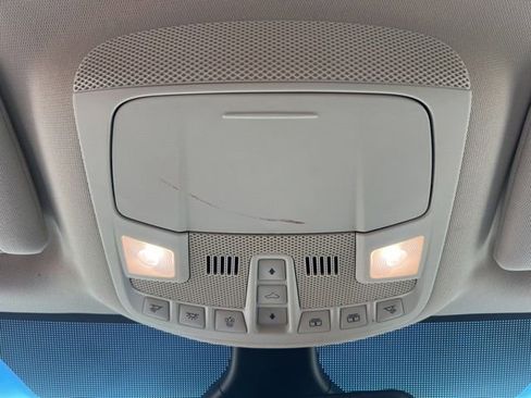 Used 2019 Ford Edge Titanium w/ Equipment Group 301A AWD/4WD image 33