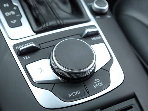 Used 2020 Audi A3 2.0T Premium image 8