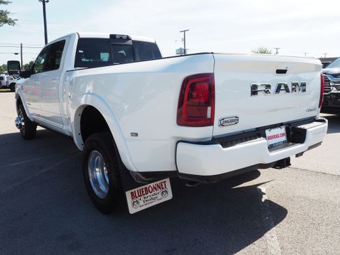 New 2025 RAM 3500 Longhorn image 9