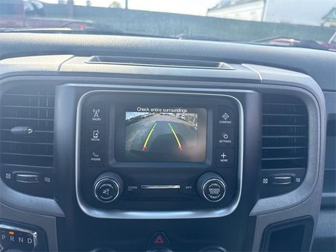 Used 2017 RAM 1500 Express image 17