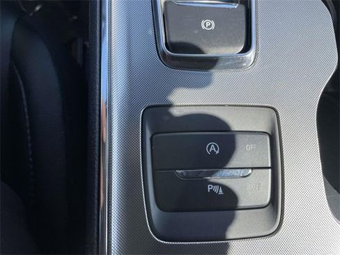 Used 2024 Ford Edge Titanium image 21