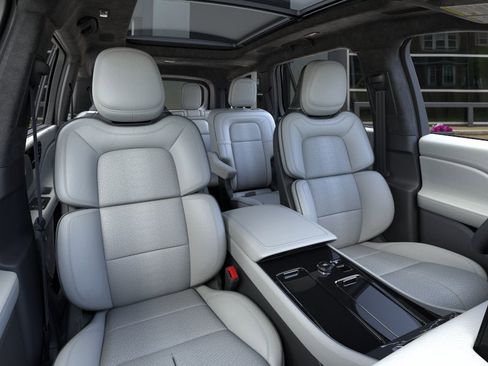 New 2026 Lincoln Aviator Black Label w/ Black Label Special Edition AWD/4WD image 10