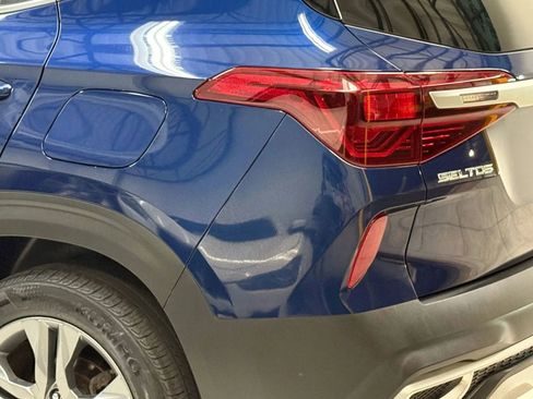 Used 2021 Kia Seltos S FWD image 12