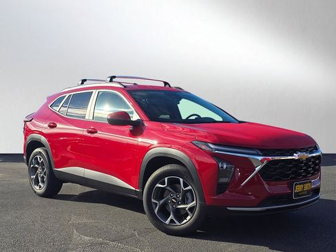 New 2026 Chevrolet Trax LT w/ Driver Confidence Package image 1