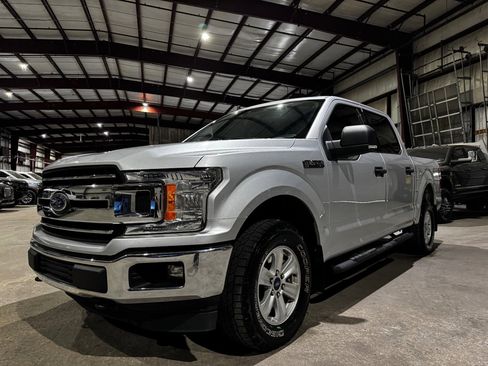 Used 2019 Ford F150 XLT w/ Equipment Group 301A Mid image 9