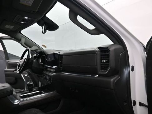 Used 2023 Chevrolet Silverado 1500 LTZ w/ LTZ Convenience Package II AWD/4WD image 27