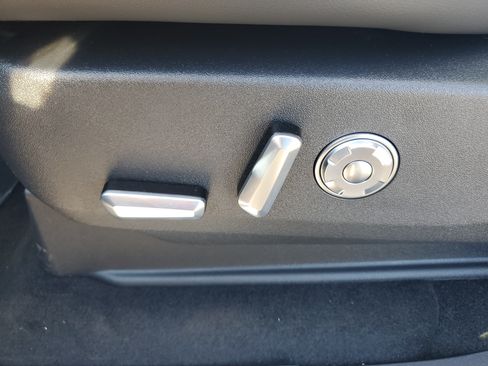 New 2027 Lincoln Navigator Reserve AWD/4WD image 13