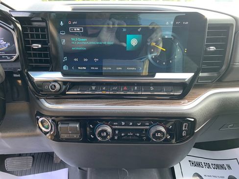 Used 2024 Chevrolet Silverado 2500 LT AWD/4WD image 23