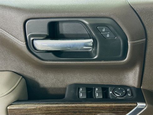 Used 2021 GMC Sierra 1500 SLE w/ X31 Off-Road Package image 23