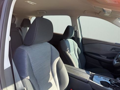 Used 2021 Nissan Rogue S image 15