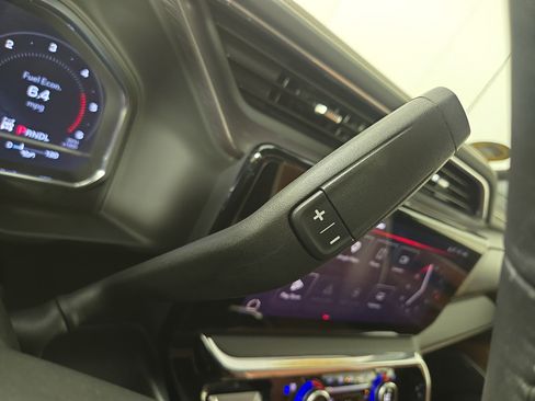 Certified 2025 GMC Sierra 3500 Denali Ultimate AWD/4WD image 24