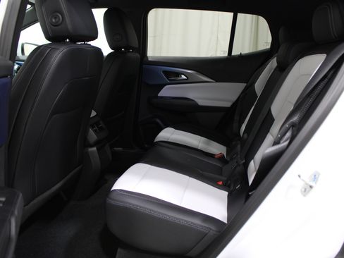 New 2026 Chevrolet Equinox EV LT image 26