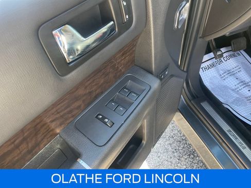 Used 2017 Ford Flex Limited FWD image 19