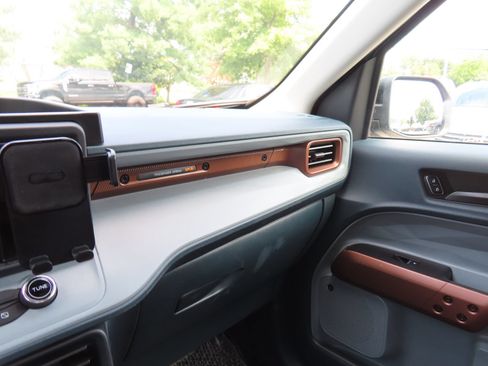 Used 2024 Ford Maverick Lariat FWD image 26