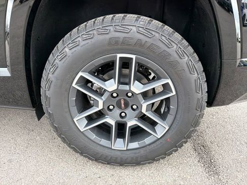New 2026 GMC Terrain AT4 w/ Convenience Package III image 25