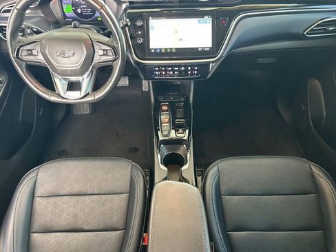 Used 2023 Chevrolet Bolt EUV Premier w/ Sun & Sound Package image 13