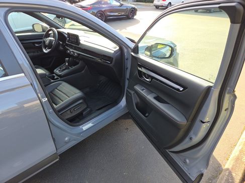 Used 2024 Honda CR-V Sport Touring image 19