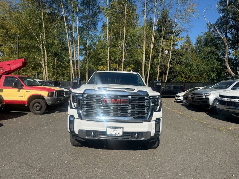 Used 2024 GMC Sierra 2500 Denali w/ Denali Reserve Package AWD/4WD image 3