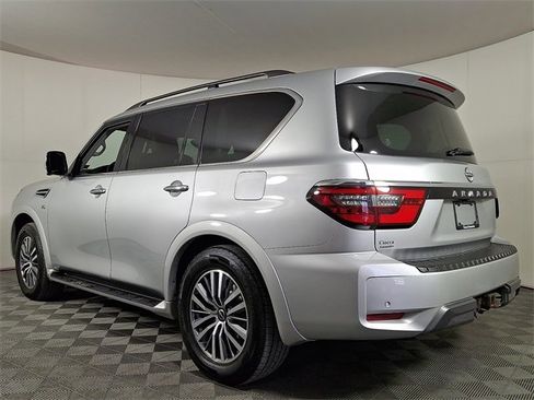 Used 2022 Nissan Armada SL w/ Captain's Chairs Package image 7
