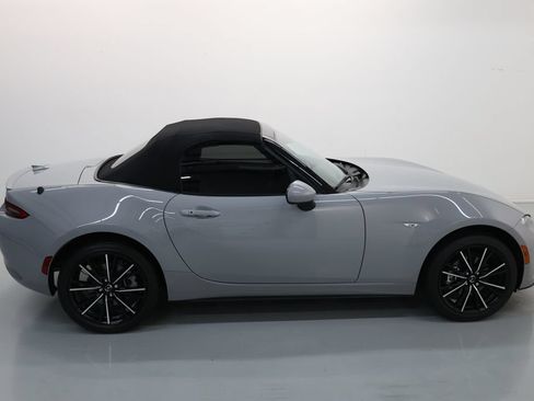 Used 2024 MAZDA MX-5 Miata Grand Touring w/ Weather Package RWD image 49