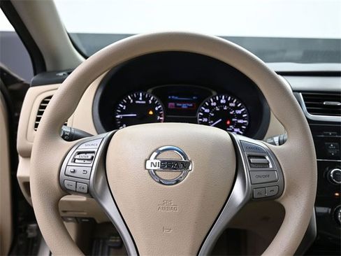 Used 2014 Nissan Altima 2.5 S image 15