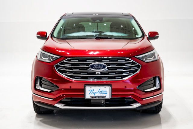 Used 2019 Ford Edge Titanium w/ Equipment Group 301A AWD/4WD image 4