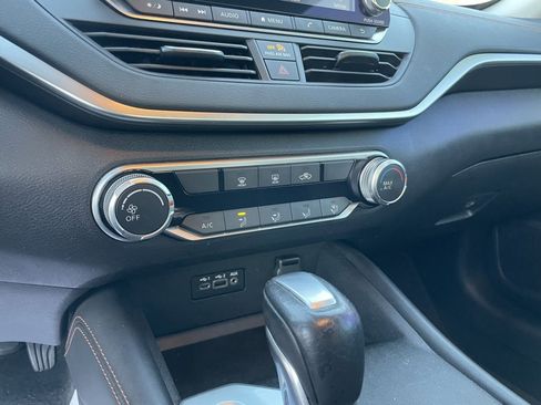 Used 2020 Nissan Altima 2.5 SR image 18