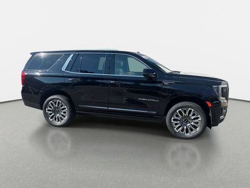 Used 2023 GMC Yukon Denali Ultimate AWD/4WD image 3