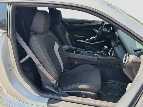 Used 2016 Chevrolet Camaro SS RWD image 14