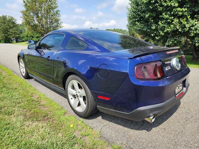 Used 2010 Ford Mustang GT RWD image 8