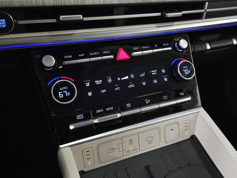 Used 2025 Hyundai Santa Fe Calligraphy AWD/4WD image 36