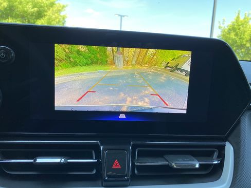 Used 2024 Chevrolet TrailBlazer LT w/ Driver Confidence Package FWD image 27