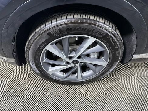 Used 2025 Genesis GV80 2.5T Select image 10