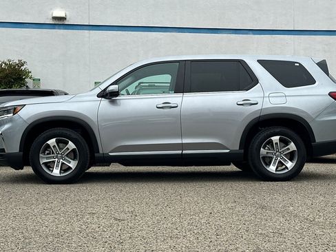 Used 2024 Honda Pilot EX-L image 7