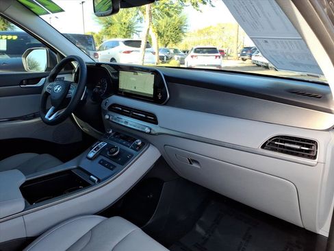 Certified 2022 Hyundai Palisade SEL w/ 8P Bench Seat Package image 11