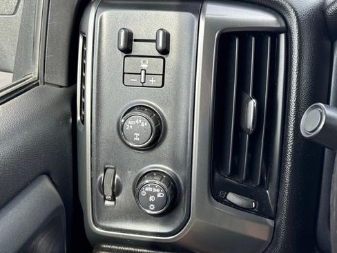 Used 2018 Chevrolet Silverado 1500 LT w/ All Star Edition AWD/4WD image 12