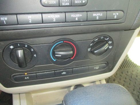 Used 2007 Ford Fusion S image 27