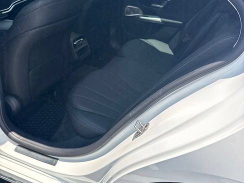 Used 2025 Mercedes-Benz E 350 Sedan image 5