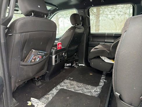 Used 2020 Ford F150 XLT w/ Equipment Group 302A Luxury image 9