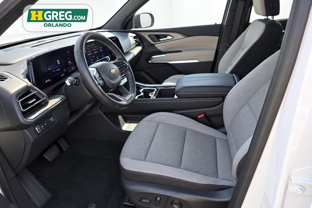 Used 2026 Chevrolet Traverse LT w/ Driver Confidence Package FWD image 10