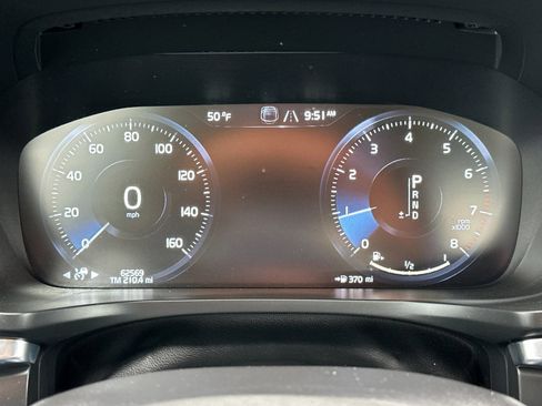 Used 2021 Volvo S60 T5 Momentum w/ Advanced Package image 24