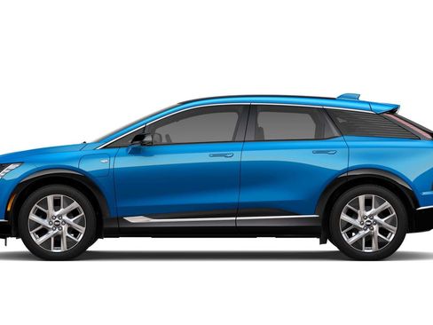 New 2025 Cadillac Optiq Luxury 2 w/ LPO, Floor Liner Package image 27