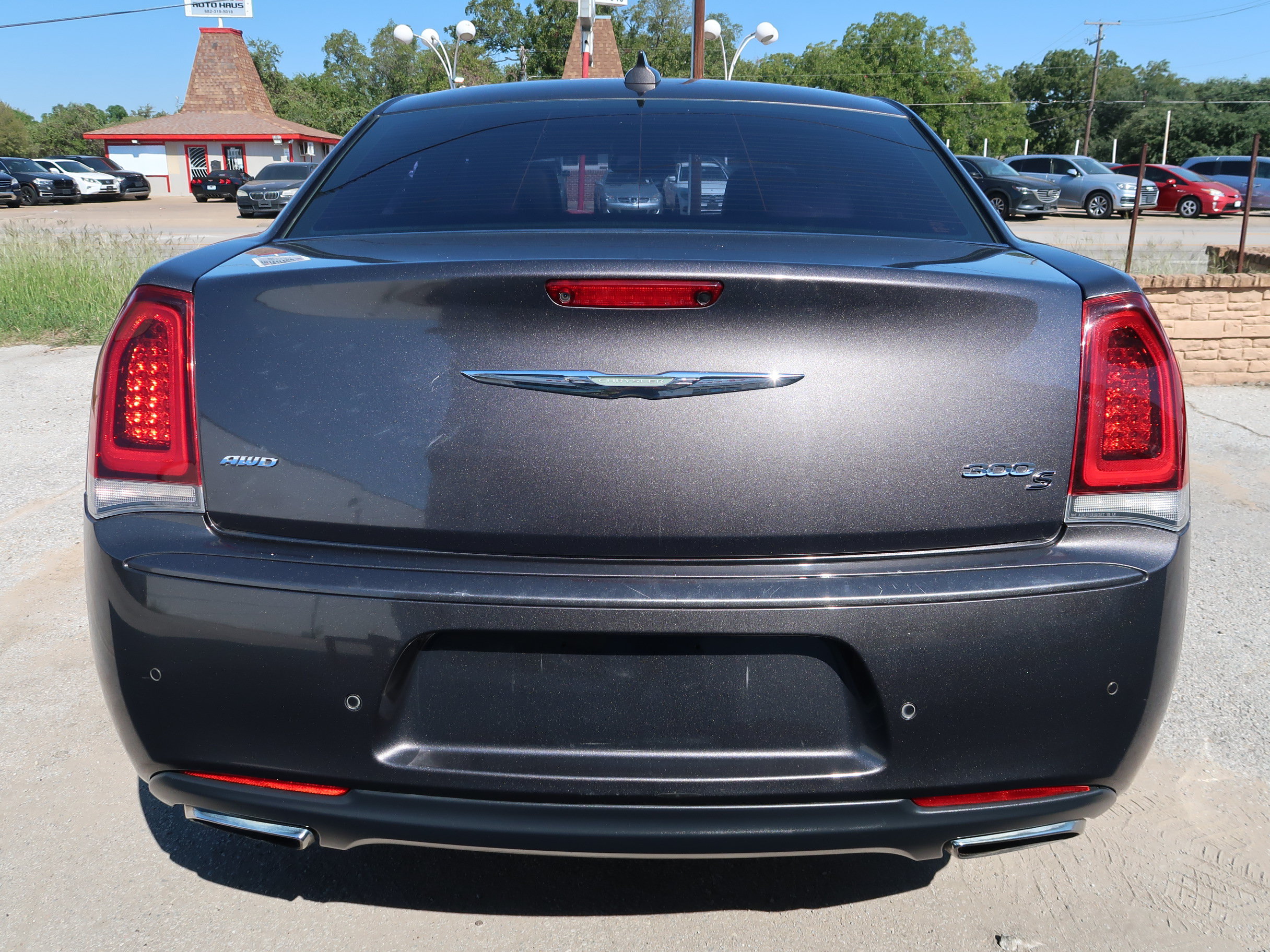 Used 2017 Chrysler 300 S w/ 300S Premium Group AWD/4WD image 10